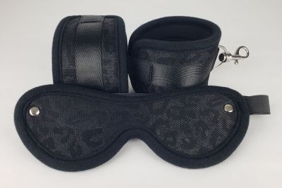 Blindfold-Wrist Cuffs Kit