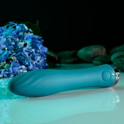 Ultra Wave Rechargeable Silicone Vibrator