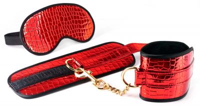 Faux Leather Wrist Restraints And Blindfold - Crocodile Print