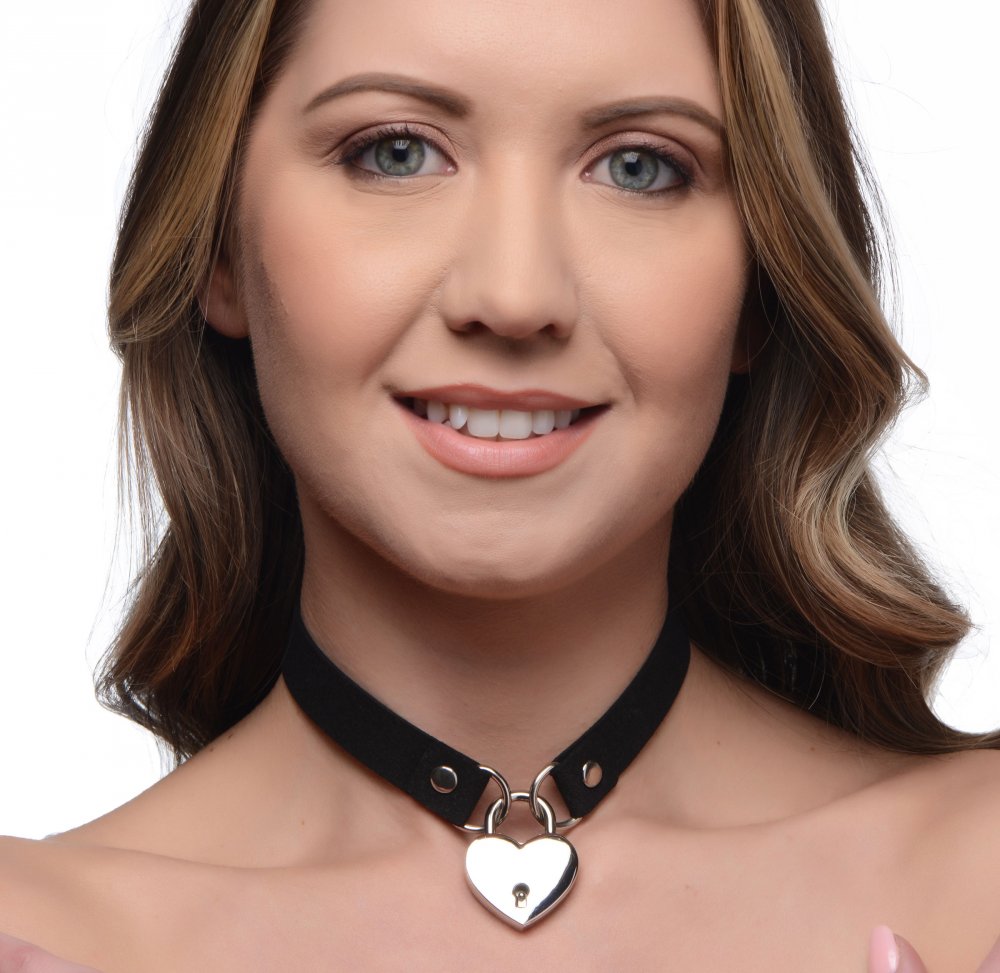 Master+Series+Lock-It+Heart+Lock+%26+Key+Choker