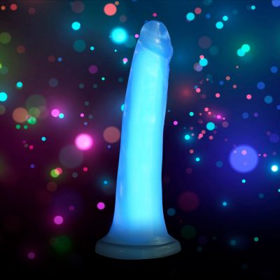 7 Inch Glow-in-the-Dark Silicone Dildo