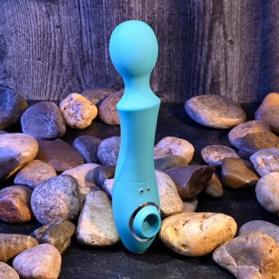 Wanderful Sucker Rechargeable Silicone Bodywand and Clitoral Stimulator