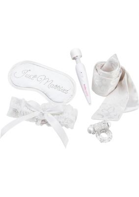 Bodywand Couples Collection 5 Piece Honeymoon Gift Set