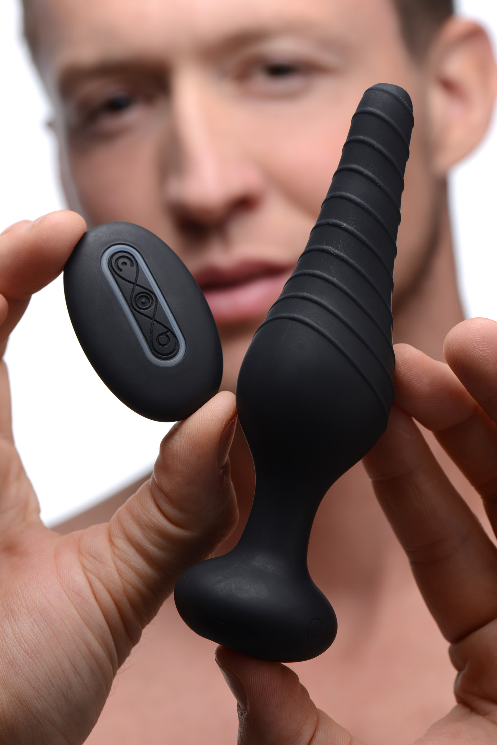 Silicone+Vibrating+Anal+Plug+With+Remote+Control
