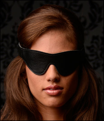 Onyx+Leather+Blindfold